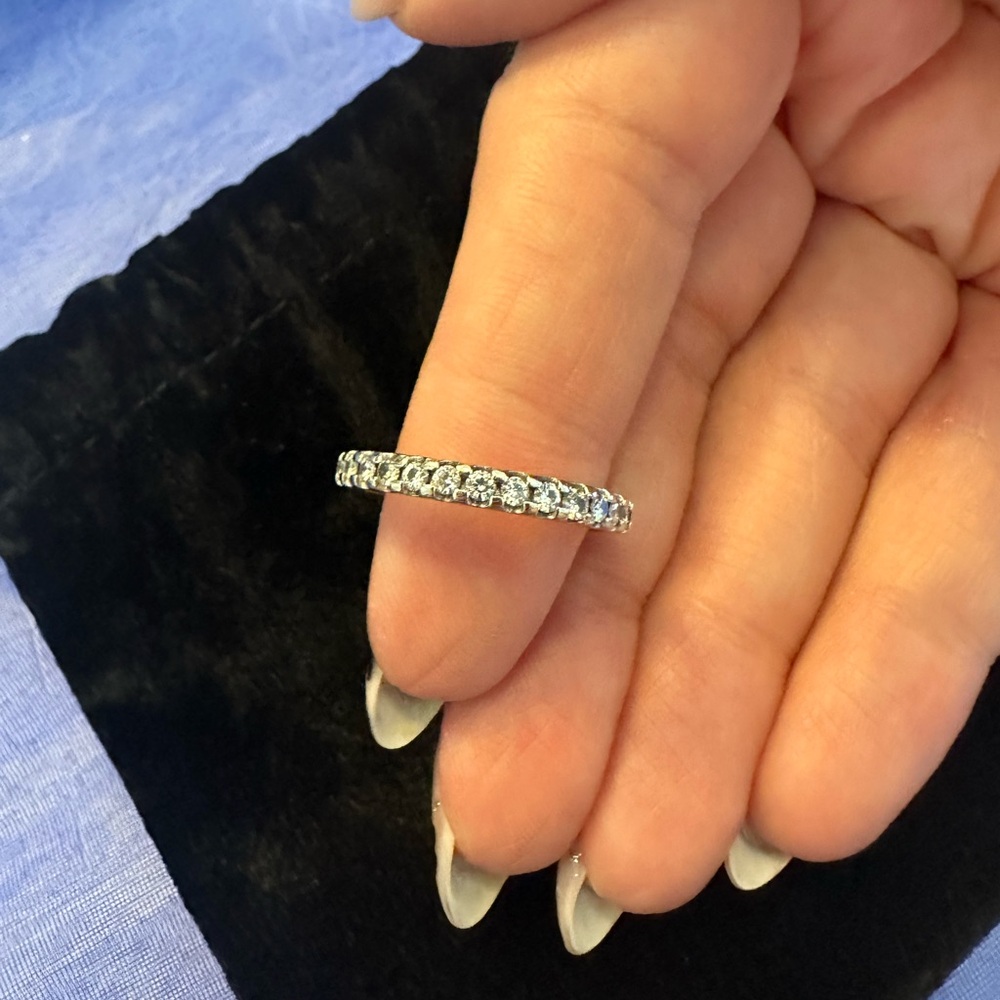 ✨14K White Gold✨ 1/2ct TGW Round Moissanite Band